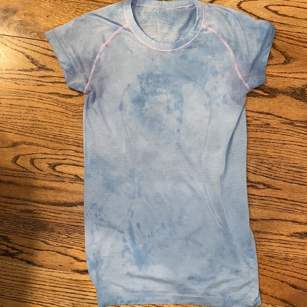 light blue lululemon swiftly tech shirt.